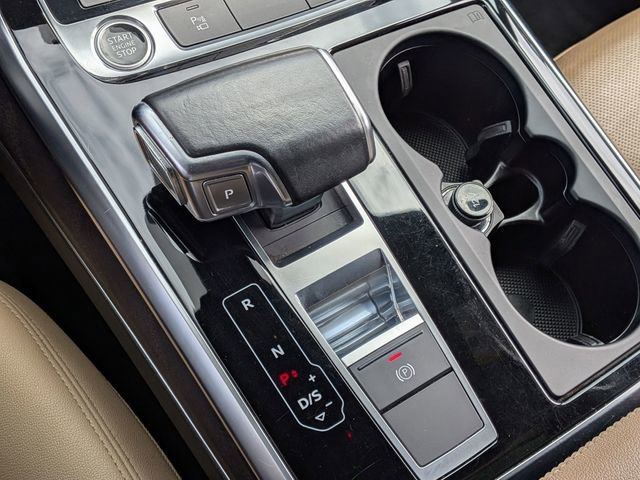 Used 2021 Audi Q7 2.0T Premium Plus w/ Executive Package AWD/4WD image 24