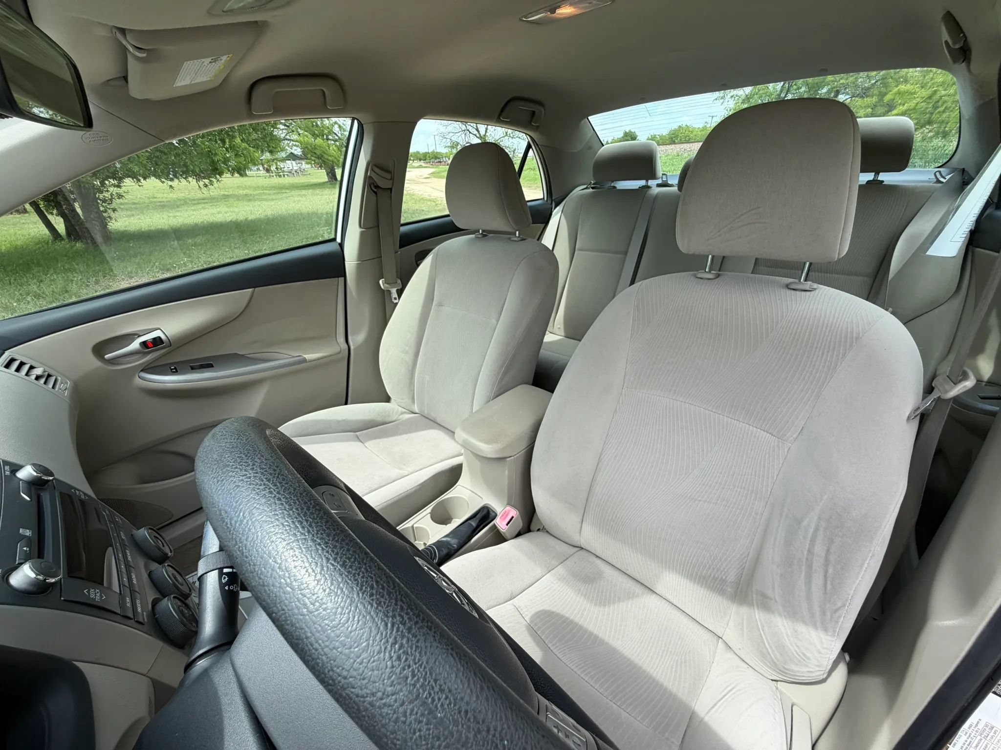 Used 2011 Toyota Corolla LE FWD image 12