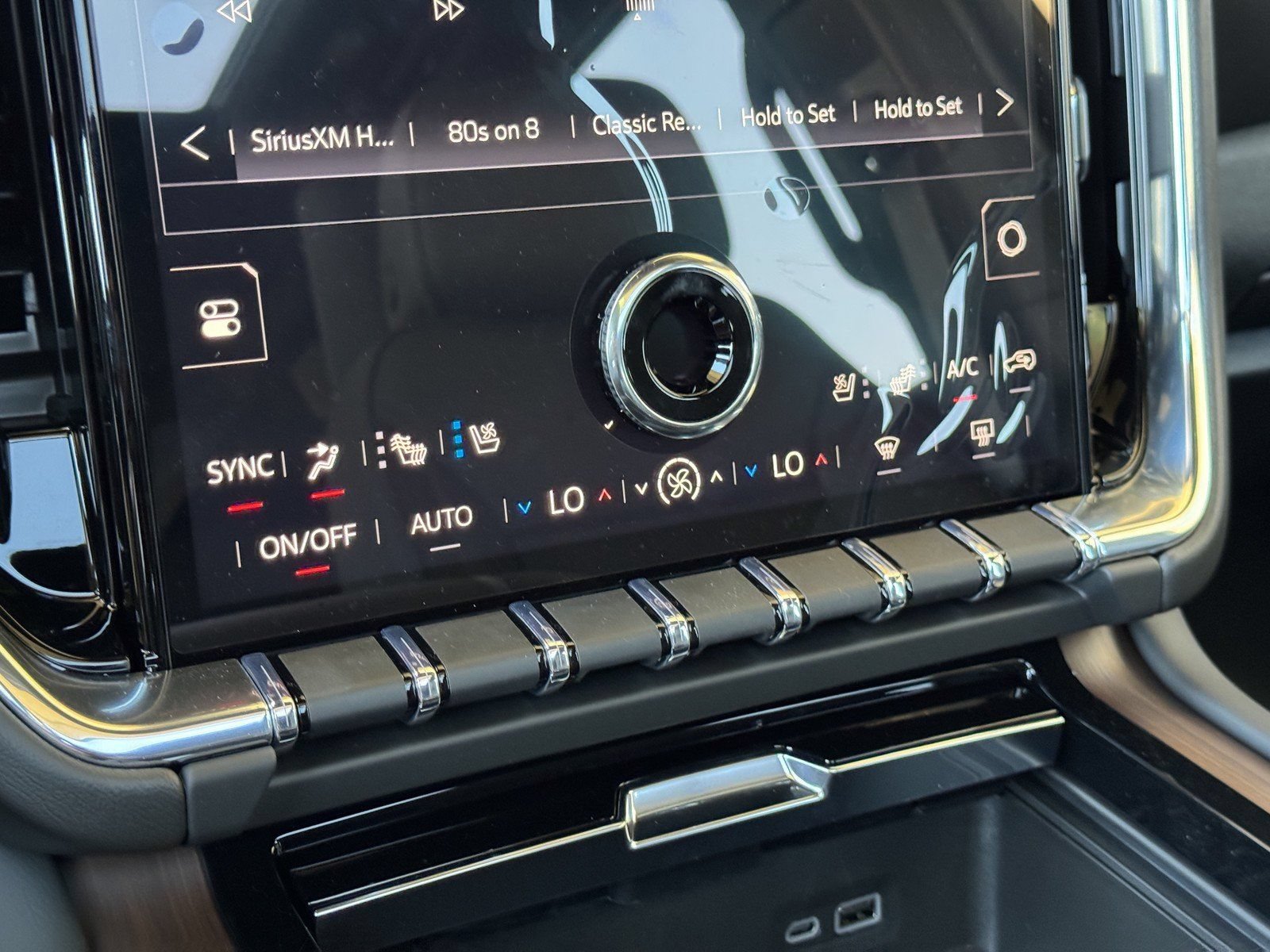 New 2026 GMC Yukon XL Denali w/ Denali Reserve Package AWD/4WD image 22