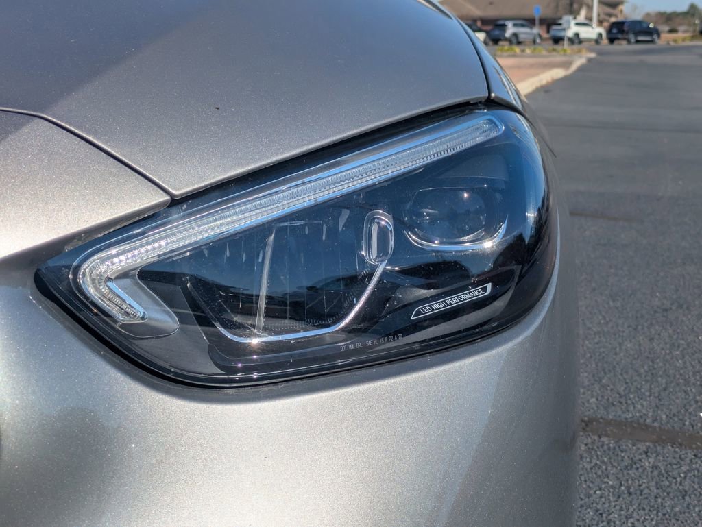 Used 2022 Mercedes-Benz C 300 Sedan image 10