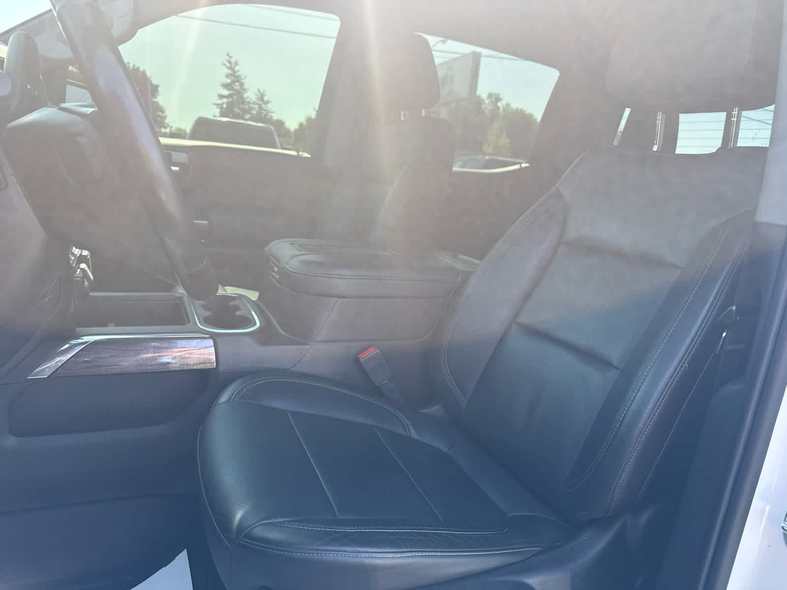Certified 2020 Chevrolet Silverado 1500 LTZ AWD/4WD image 10