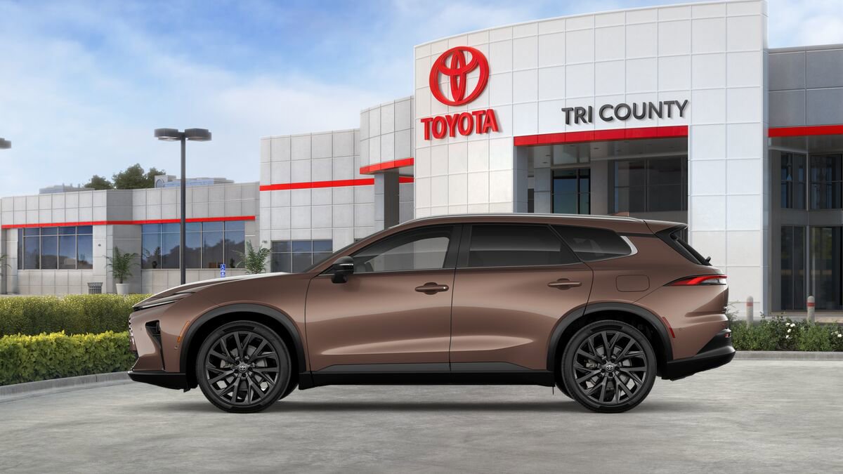 New 2026 Toyota Crown Signia image 4