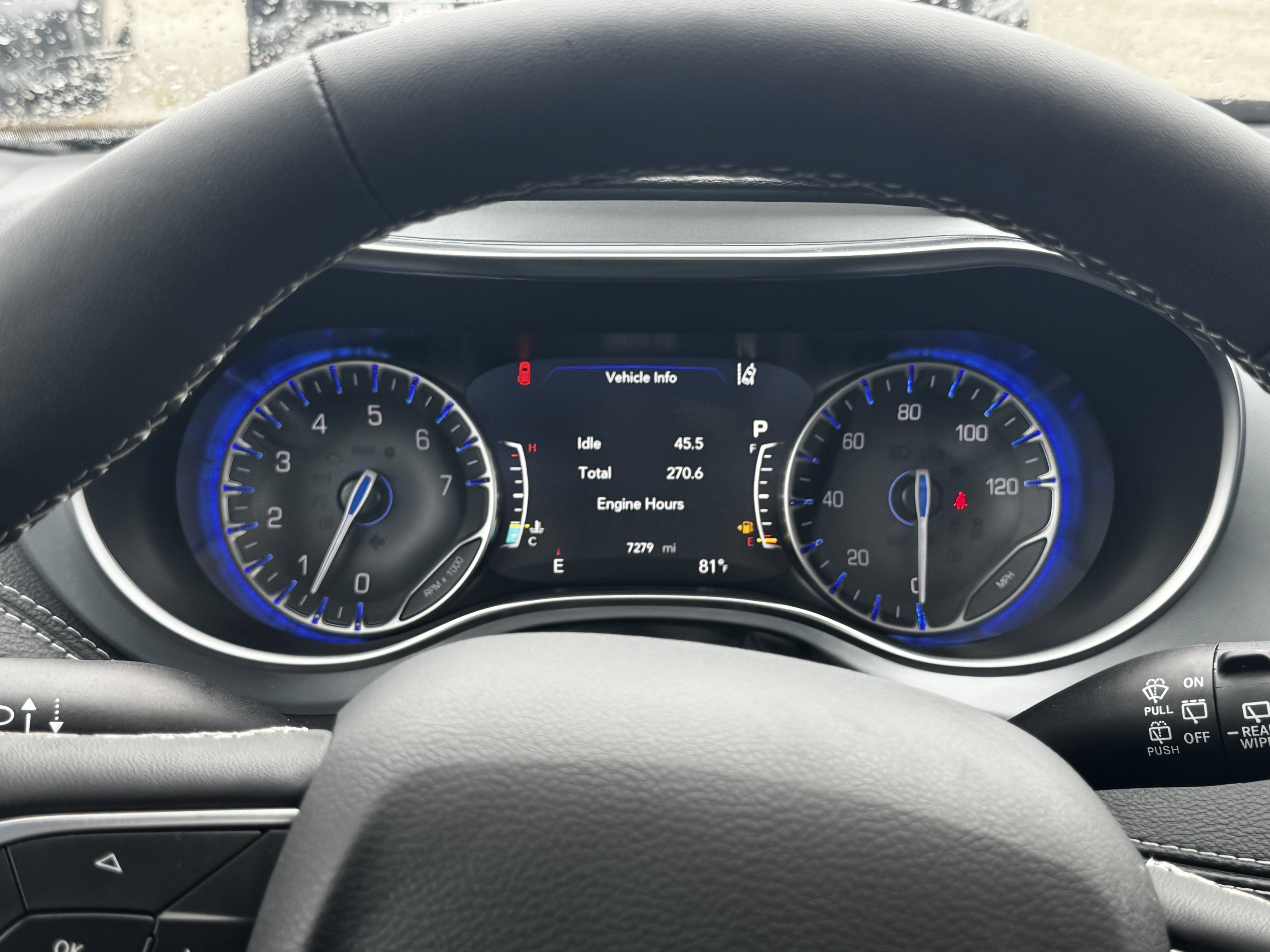 Used 2026 Chrysler Pacifica Limited FWD image 16