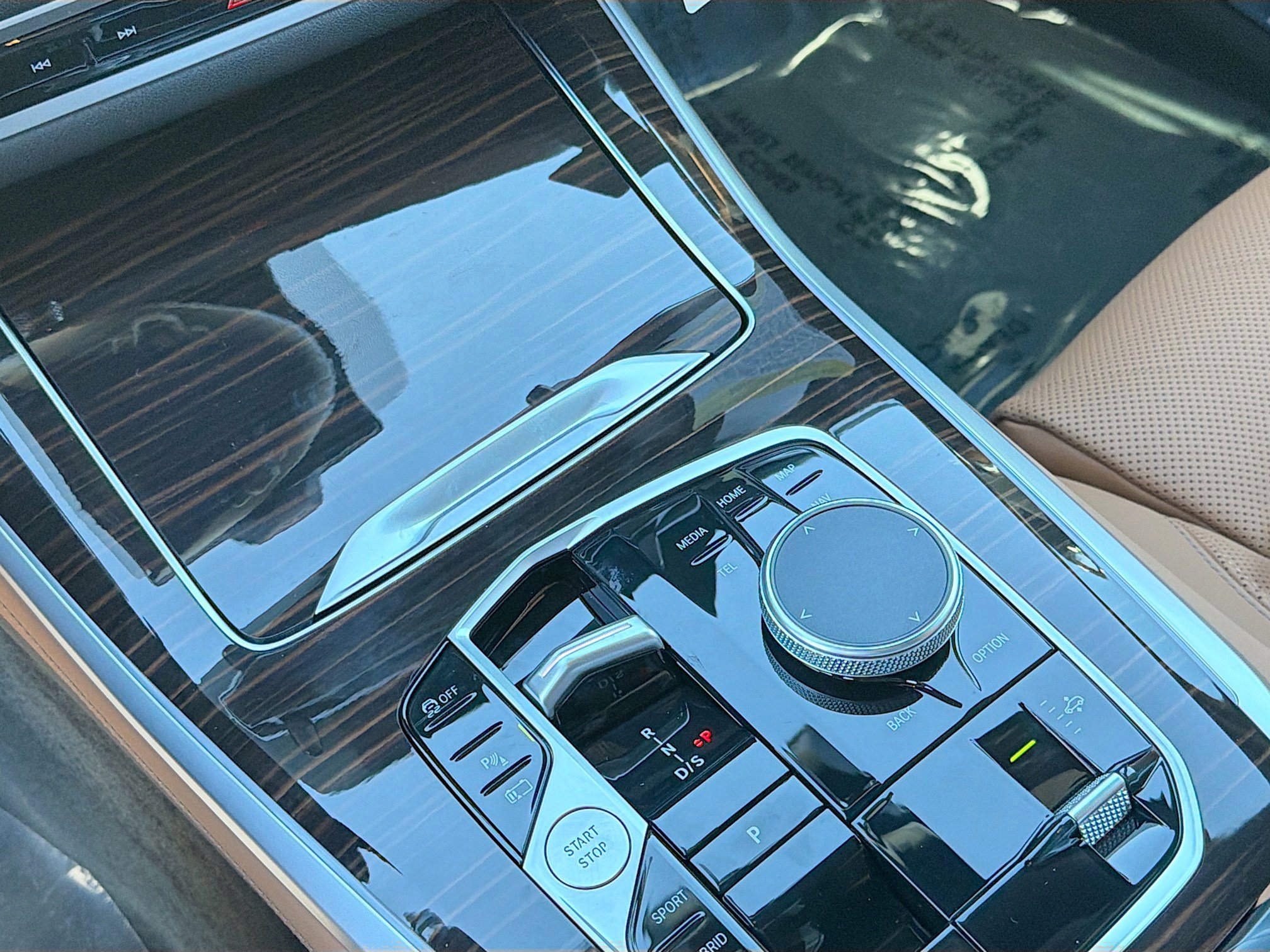 New 2026 BMW X5 xDrive50e w/ M Sport Package image 29