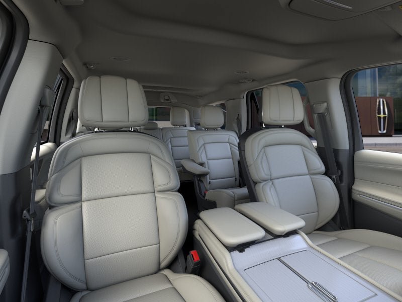 New 2026 Lincoln Navigator Premiere AWD/4WD image 10
