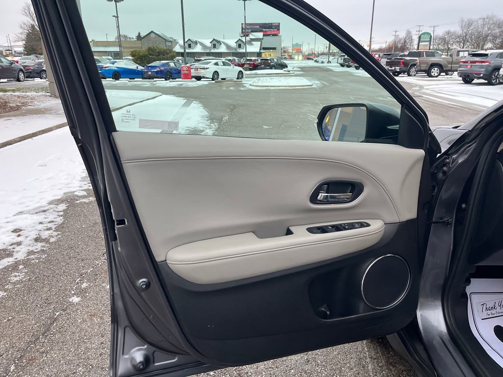Used 2019 Honda HR-V EX-L image 11