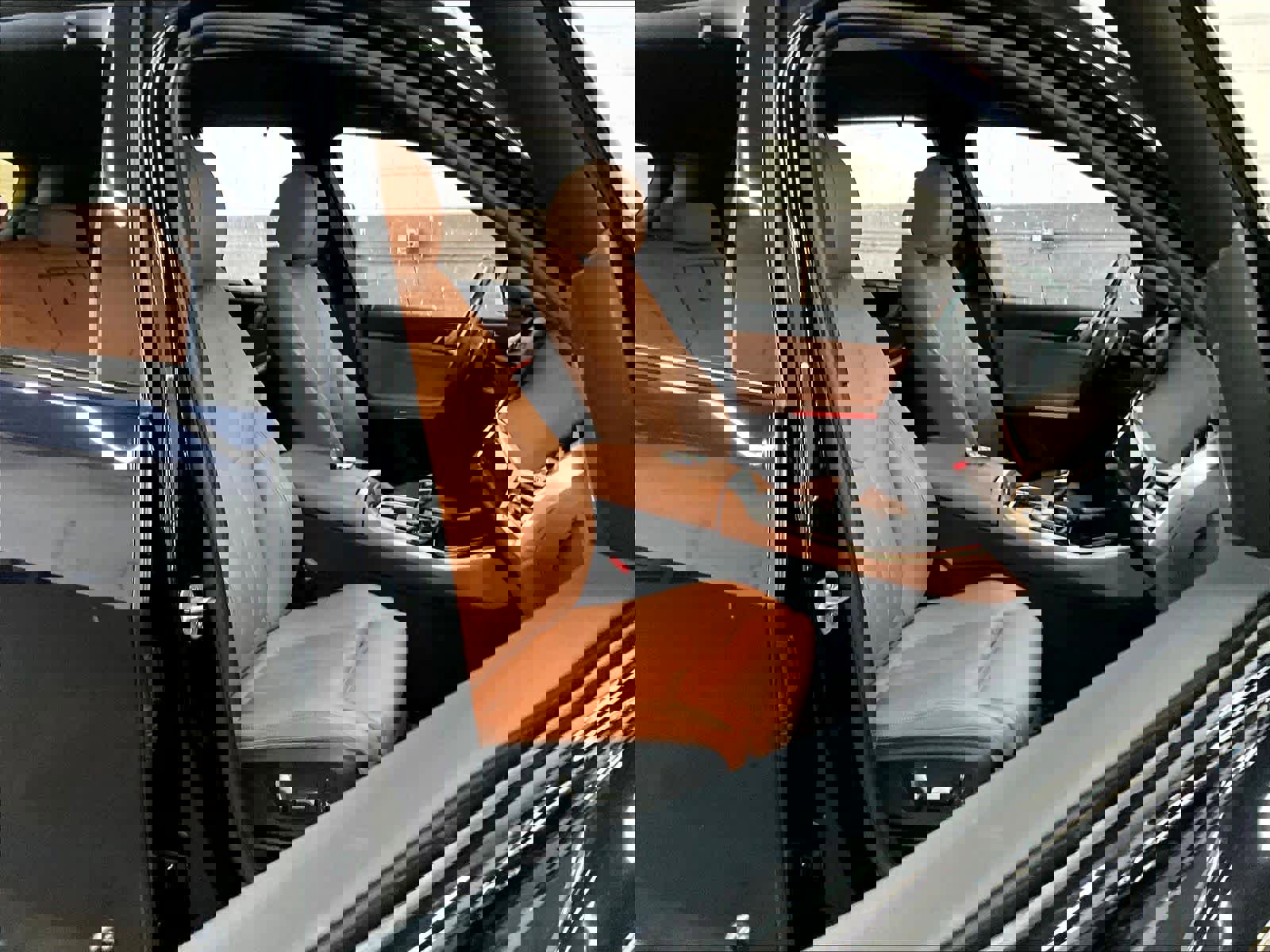 Used 2019 BMW X5 xDrive40i w/ M Sport Package image 9