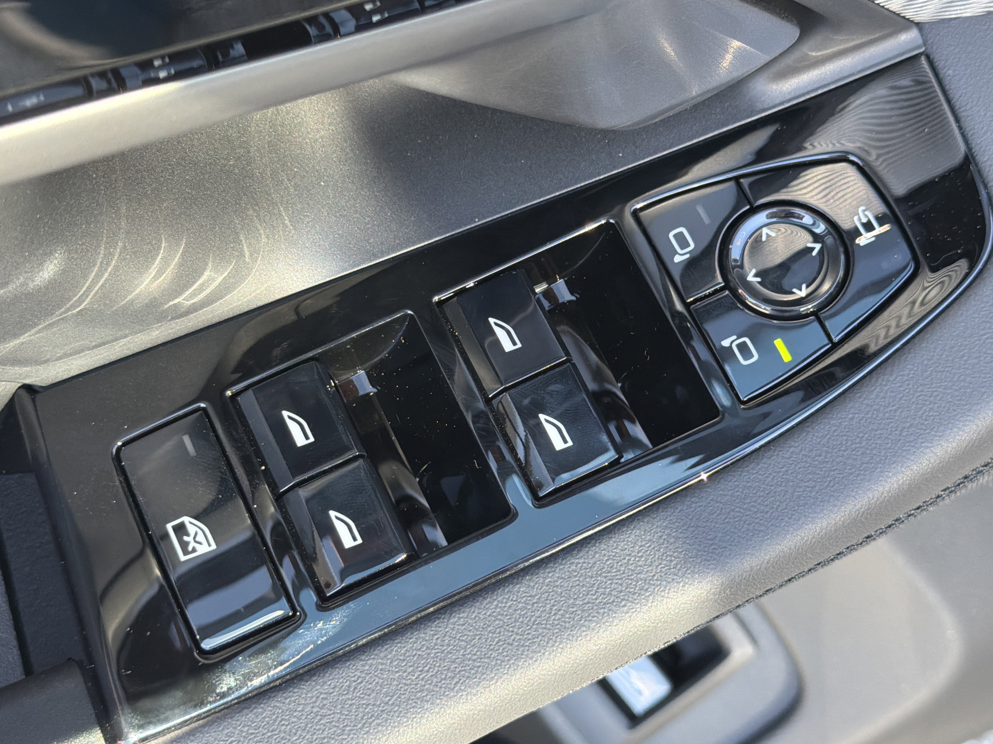 New 2026 BMW 530i w/ M Sport Package image 17