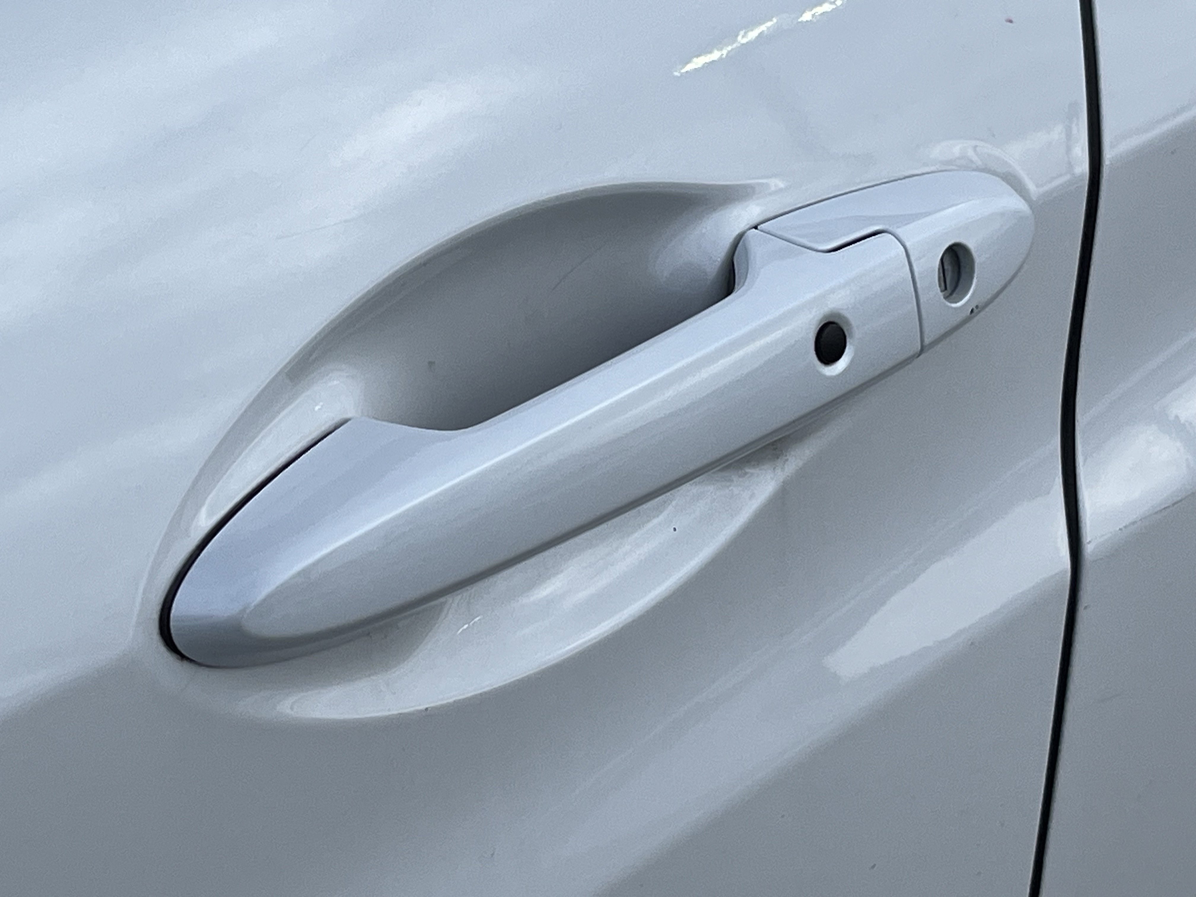 Used 2020 Honda HR-V Touring image 8