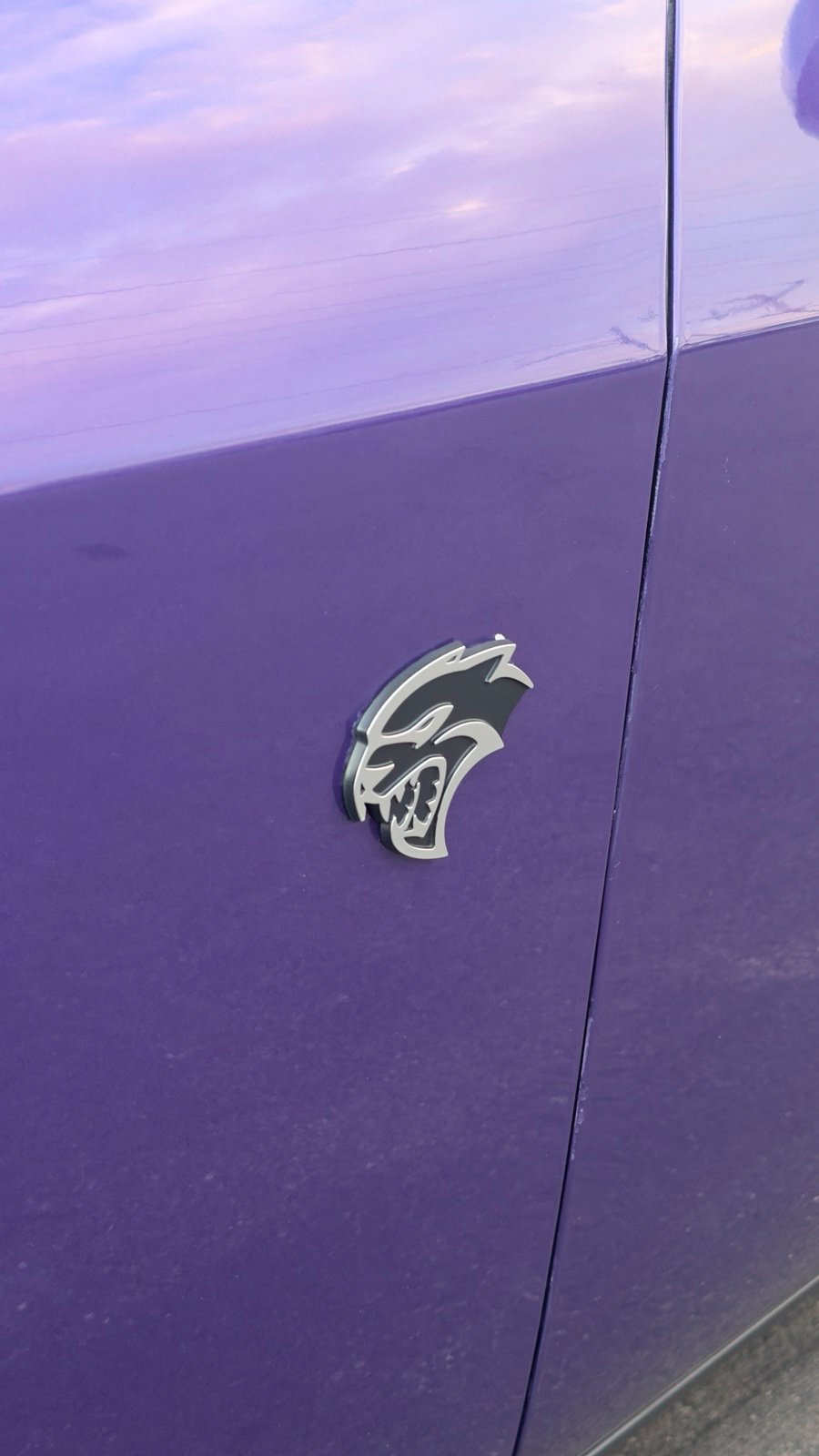Used 2016 Dodge Challenger SRT Hellcat RWD image 4