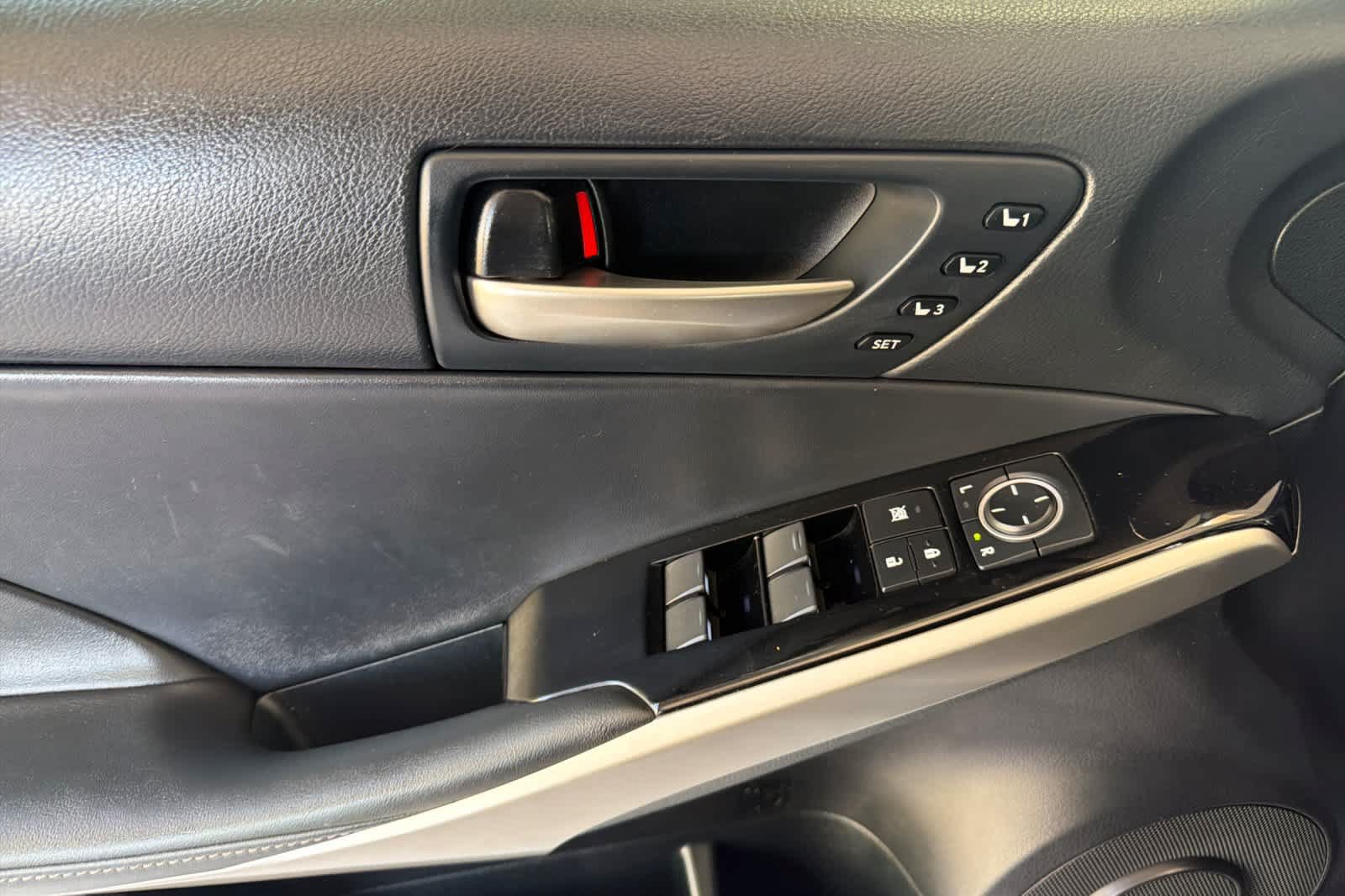 Used 2020 Lexus IS 300 w/ Navigation Package RWD image 12