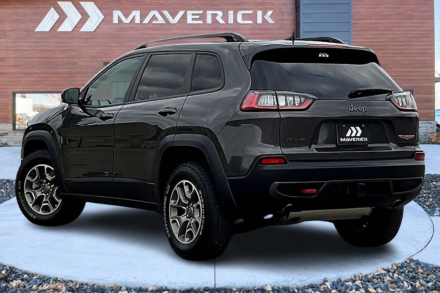 Used 2022 Jeep Cherokee Trailhawk w/ Trailer Tow Group image 4