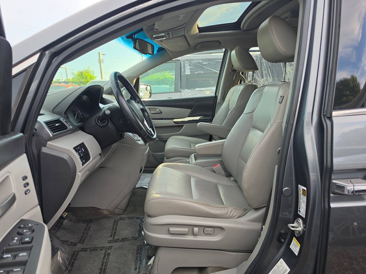 Used 2012 Honda Odyssey Touring Elite image 7
