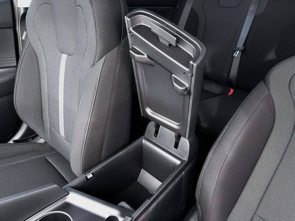 New 2026 Hyundai Elantra SE FWD image 18