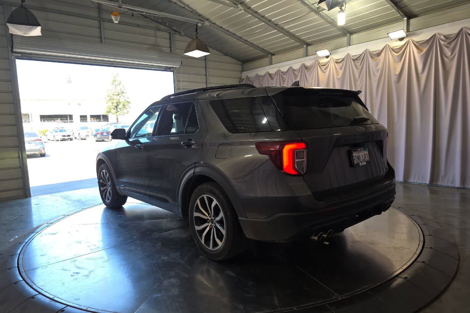 Used 2020 Ford Explorer ST AWD/4WD image 7