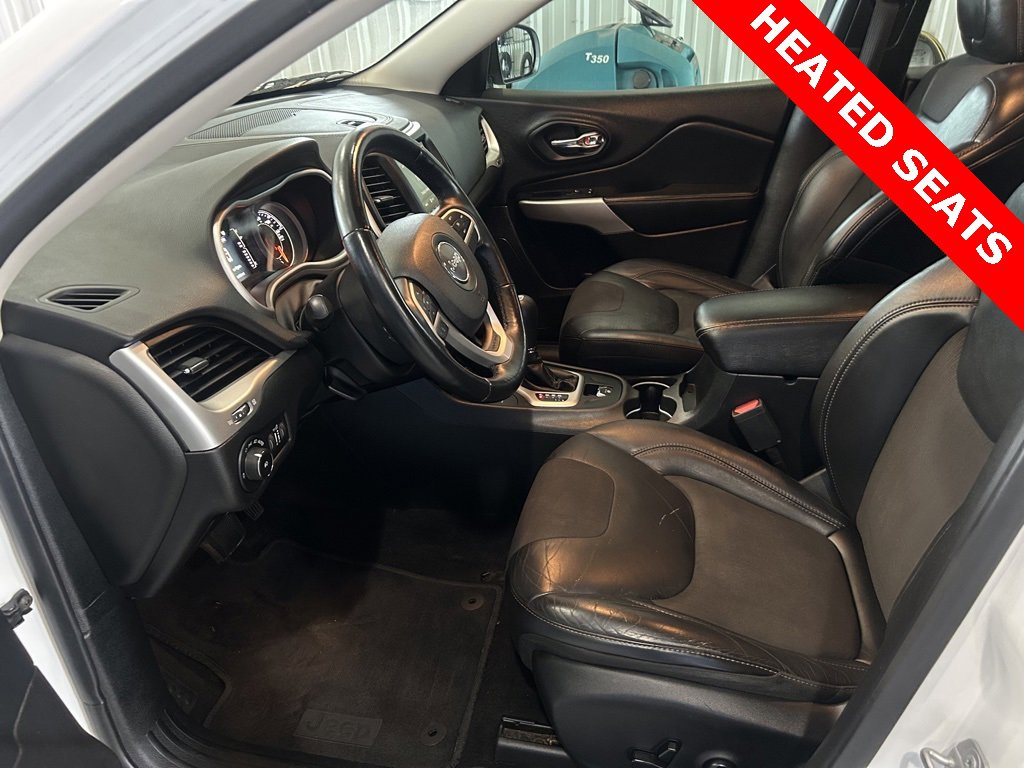 Used 2018 Jeep Cherokee Latitude Plus w/ Cold Weather Group image 10