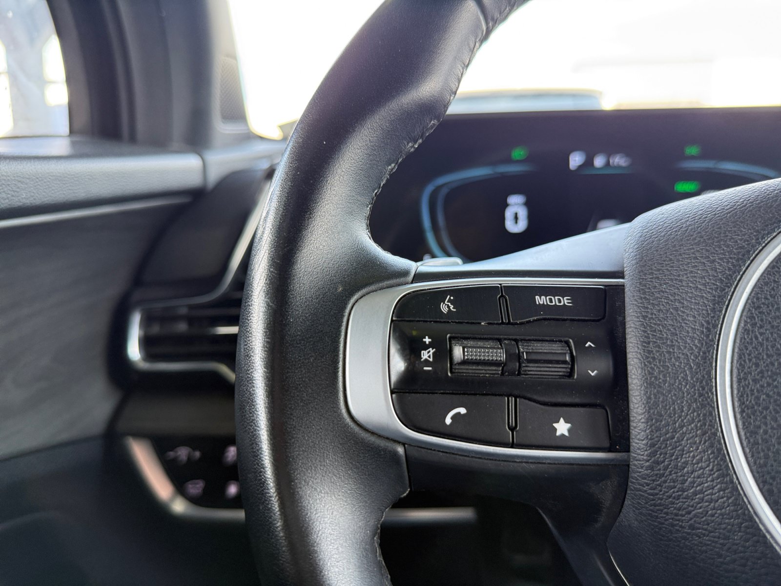 Used 2025 Kia Sportage X-Line AWD/4WD image 18