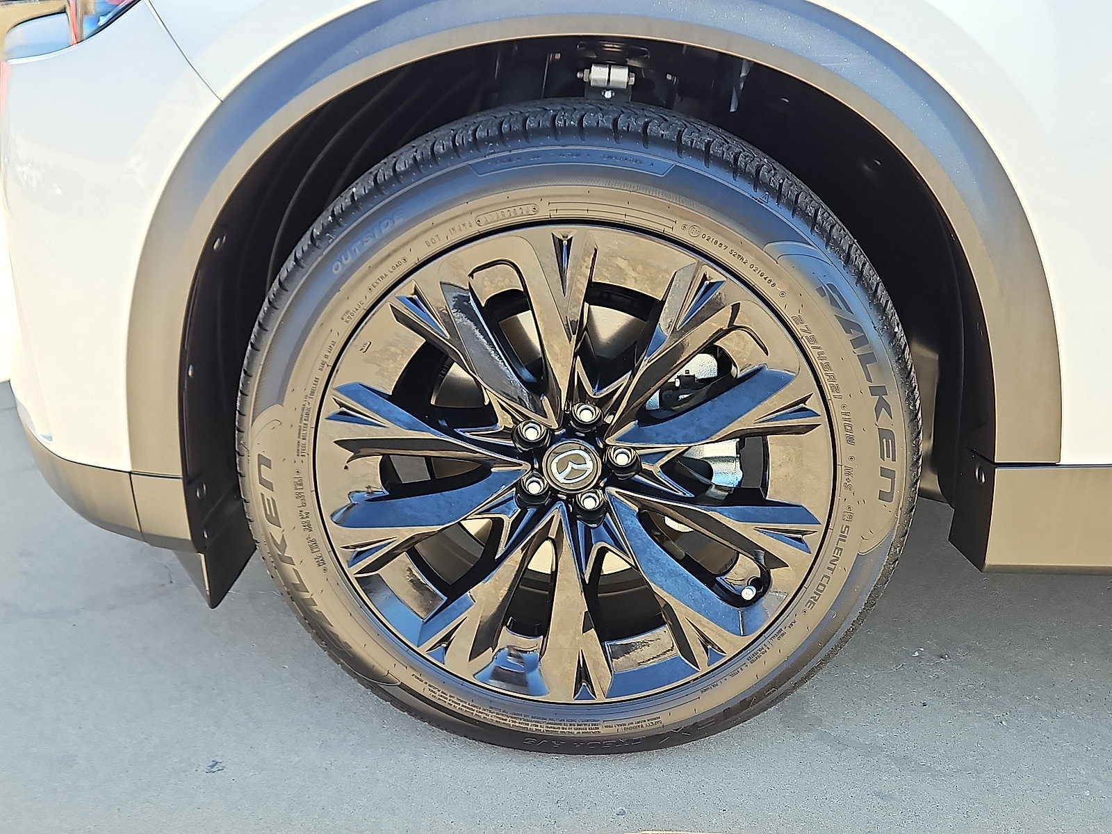 Used 2025 MAZDA CX-90 Plug-In Hybrid w/Premium Sport image 5