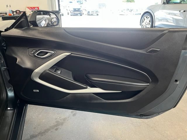 Used 2019 Chevrolet Camaro LT w/ Technology Package RWD image 13