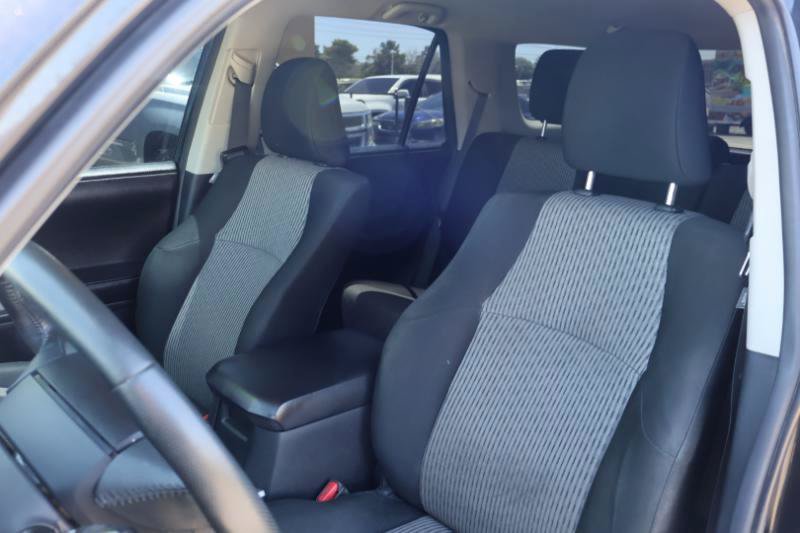 Used 2016 Toyota 4Runner SR5 AWD/4WD image 15