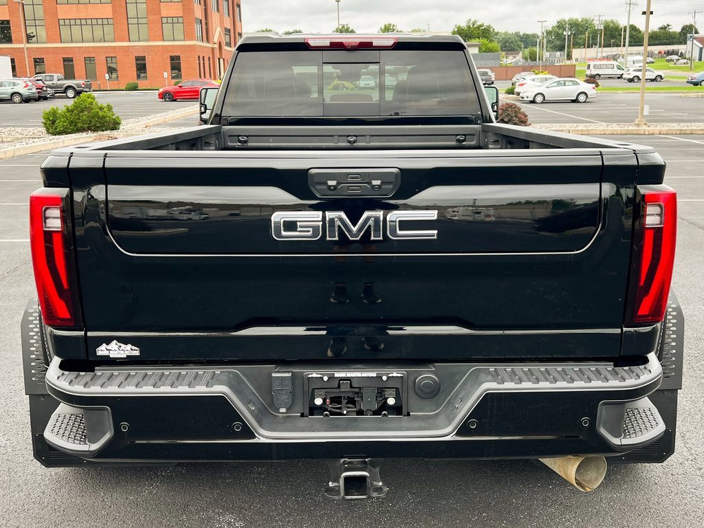 Used 2024 GMC Sierra 3500 Denali Ultimate image 13