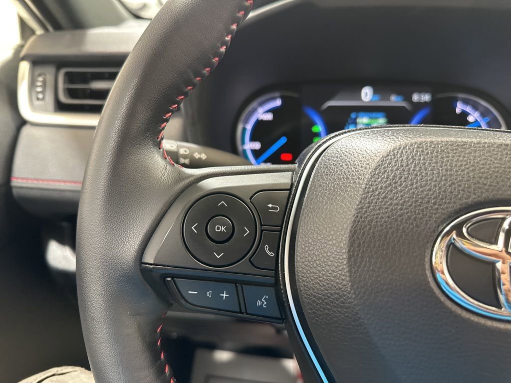 Used 2025 Toyota RAV4 SE image 22