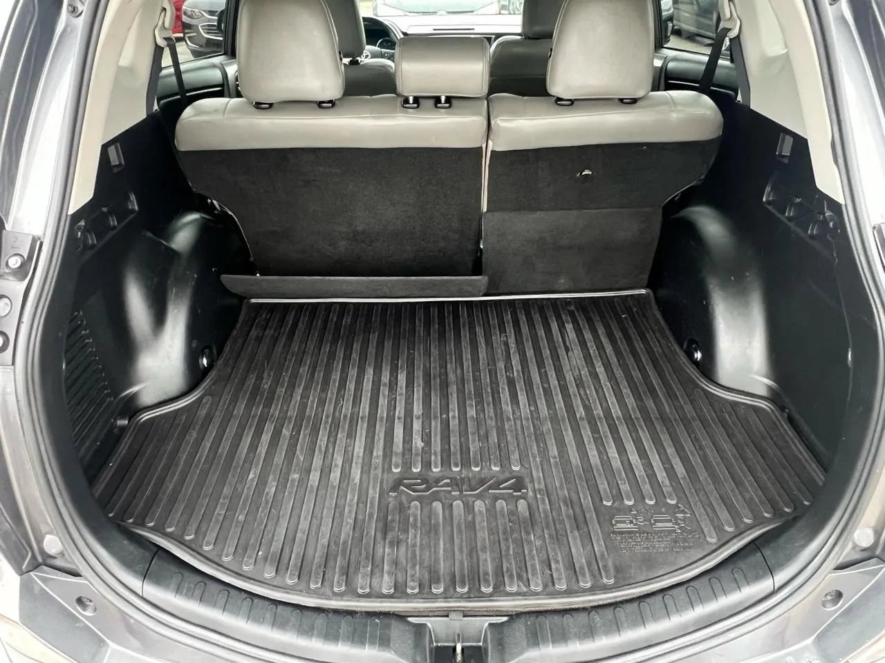 Used 2016 Toyota RAV4 XLE FWD image 35