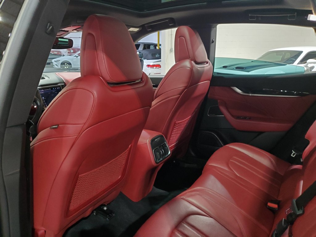 Used 2021 Maserati Levante S GranSport AWD/4WD image 26