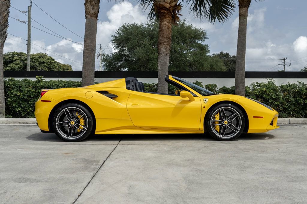 Used 2017 Ferrari 488 Spider image 11