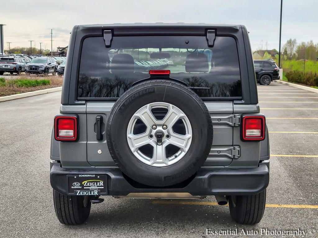 Used 2020 Jeep Wrangler Sport AWD/4WD image 5