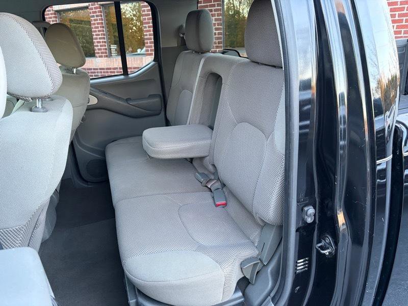 Used 2007 Nissan Frontier LE w/ Rockford Fosgate Pkg RWD image 31