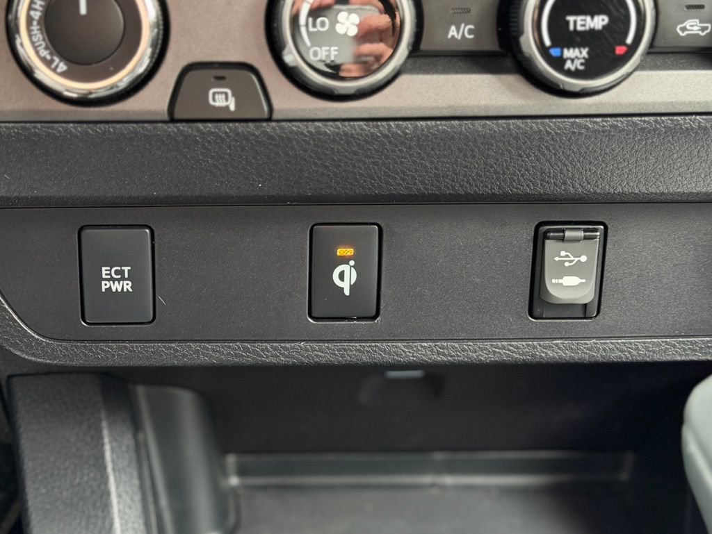 Used 2017 Toyota Tacoma TRD Off-Road w/ Tow Package image 14