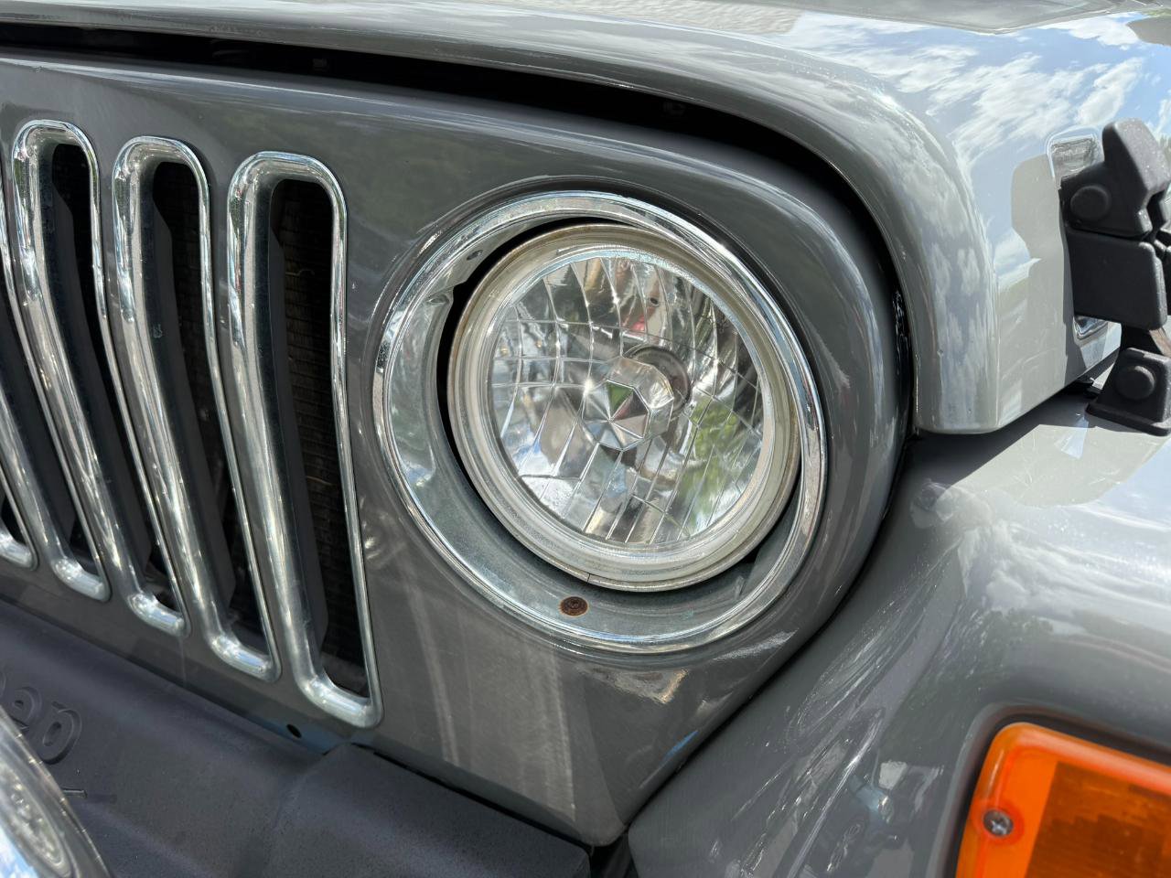 Used 2005 Jeep Wrangler X w/ Rocky Mountain Edition Group image 10