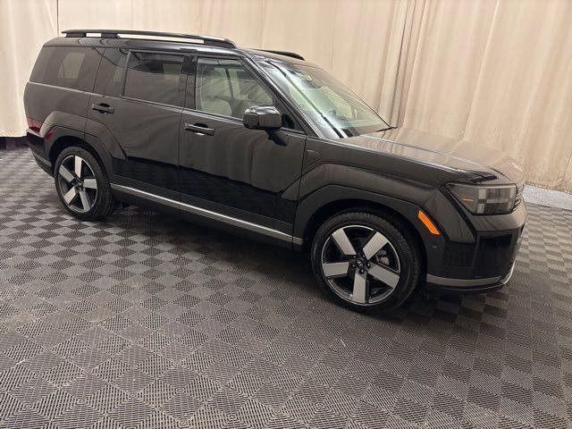 Used 2024 Hyundai Santa Fe Limited image 4