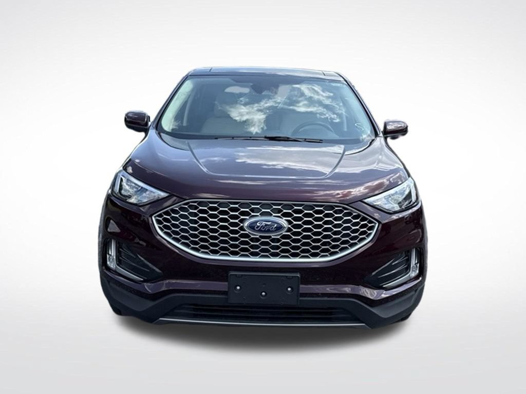 Certified 2023 Ford Edge SEL w/ Convenience Package AWD/4WD image 2