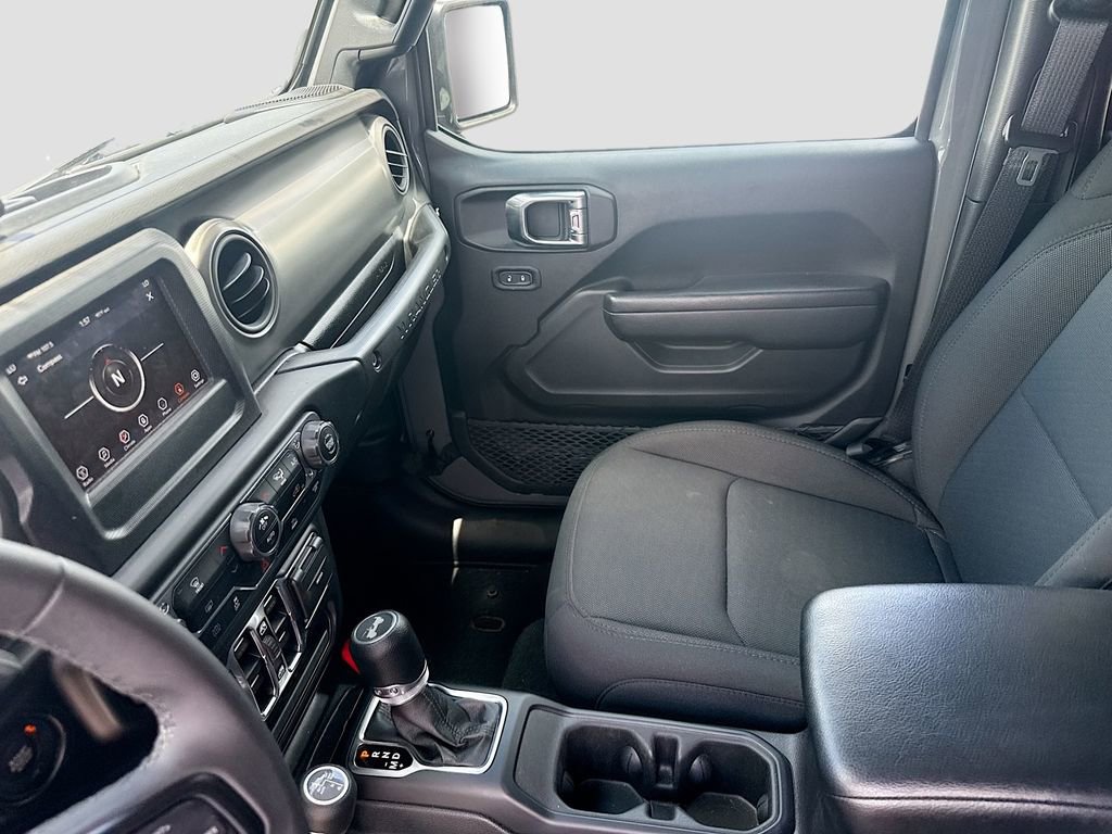 Used 2023 Jeep Wrangler Unlimited AWD/4WD image 26