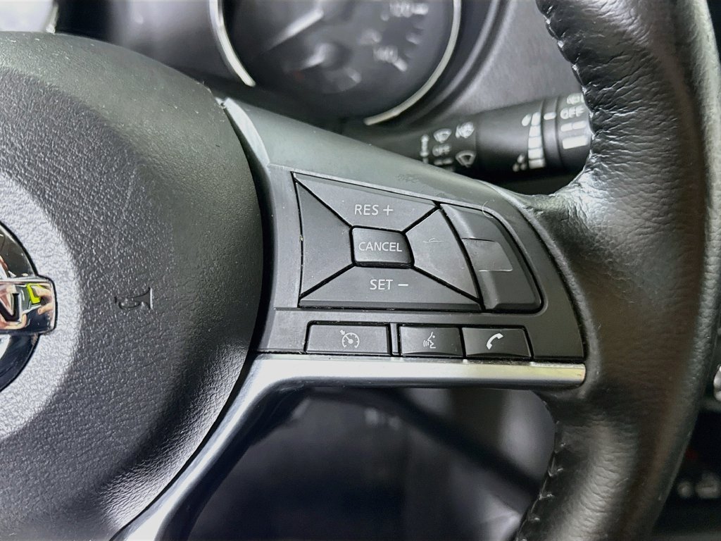 Used 2020 Nissan Rogue S w/ Special Edition Package FWD image 21
