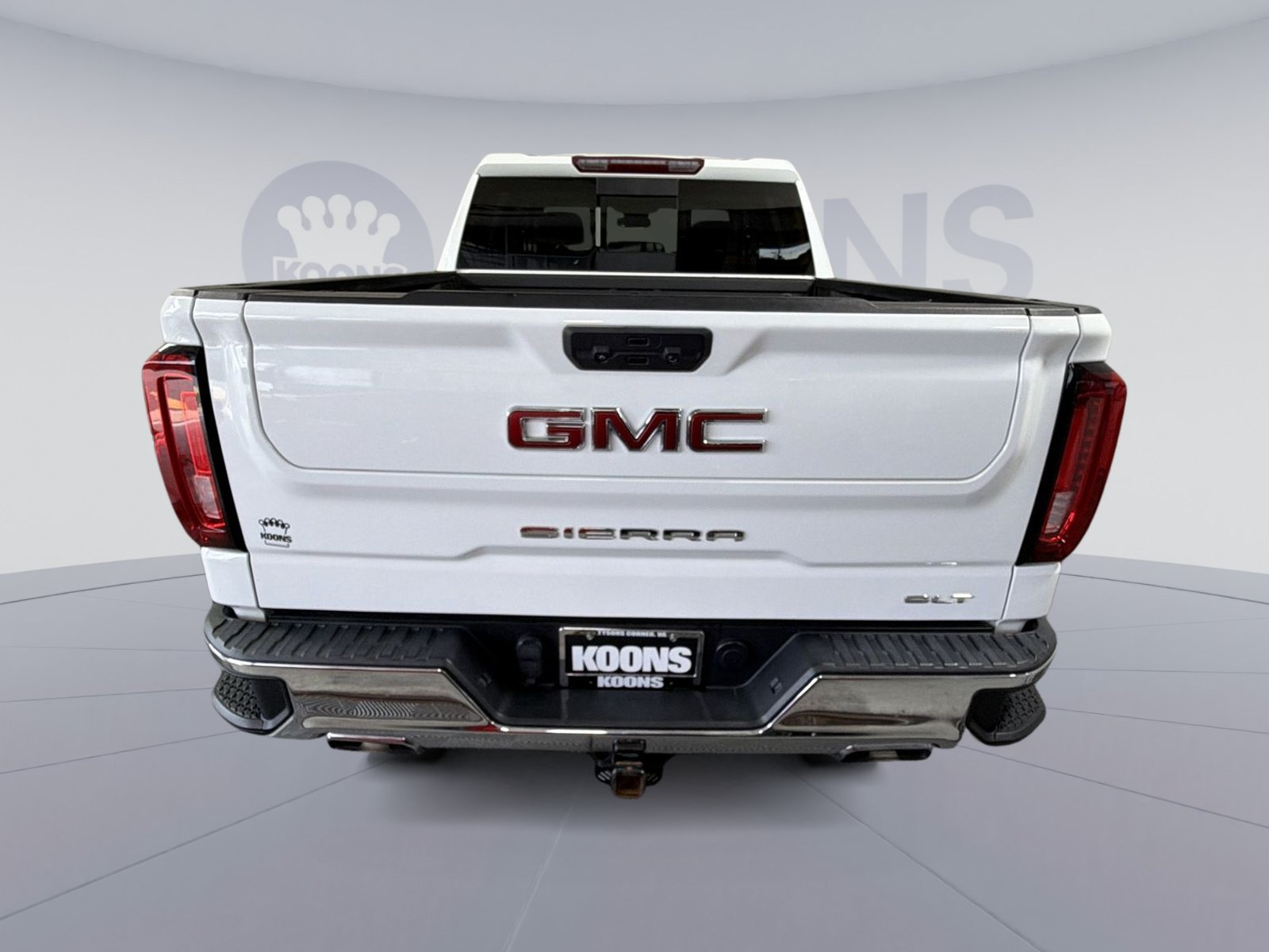 Used 2023 GMC Sierra 1500 SLT w/ SLT Premium Package AWD/4WD image 5
