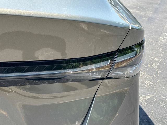 New 2027 Nissan Sentra SV FWD image 13
