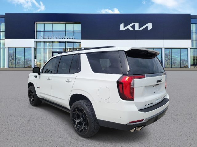 Used 2025 GMC Yukon AT4 w/ AT4 Premium Package AWD/4WD image 4
