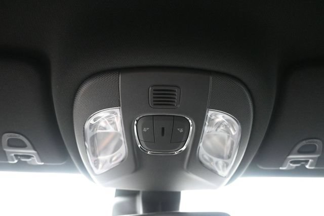 New 2026 Jeep Compass Latitude AWD/4WD image 32