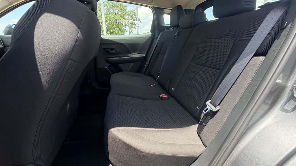 Used 2025 Nissan Kicks S FWD image 27