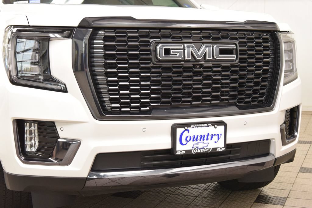 Used 2024 GMC Yukon XL Denali Ultimate AWD/4WD image 17
