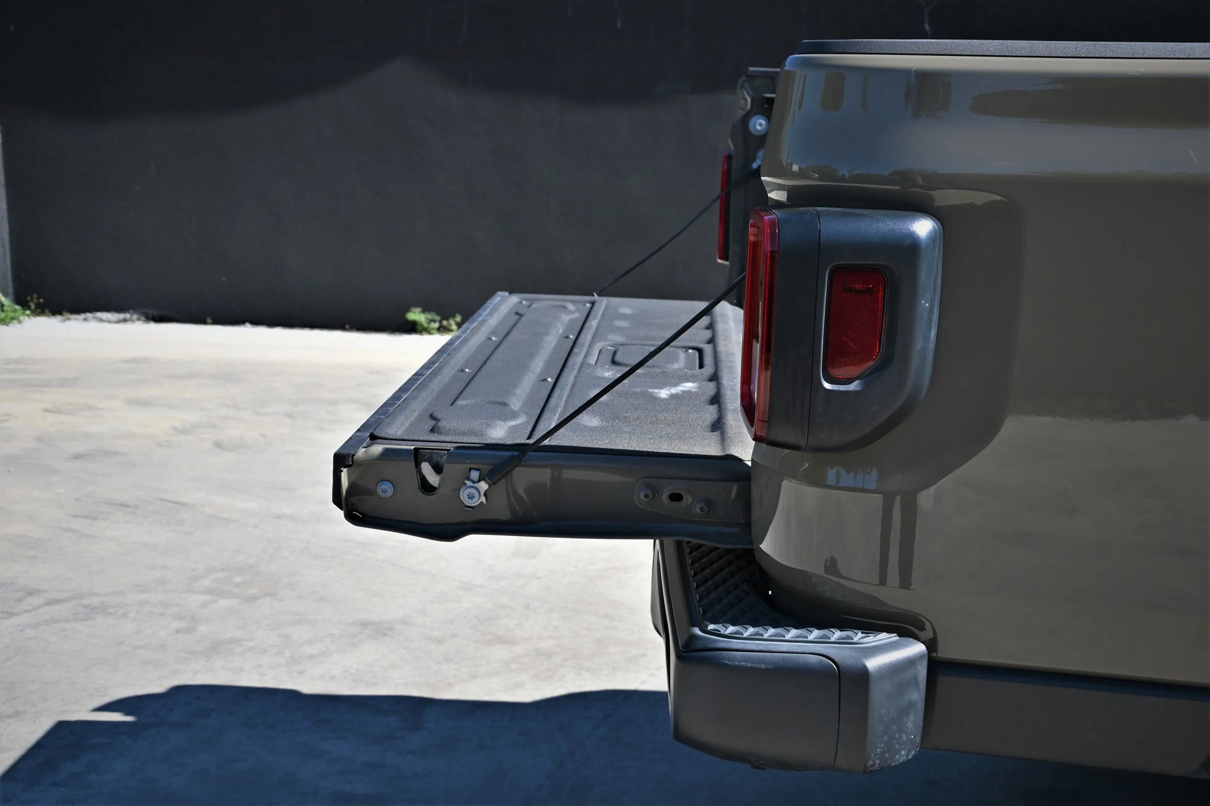 Used 2020 Jeep Gladiator Sport w/ Quick Order Package 24S image 10