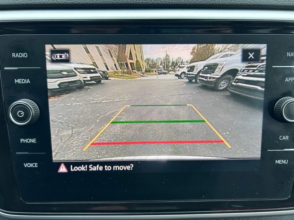 Used 2021 Volkswagen Atlas SEL Premium image 32