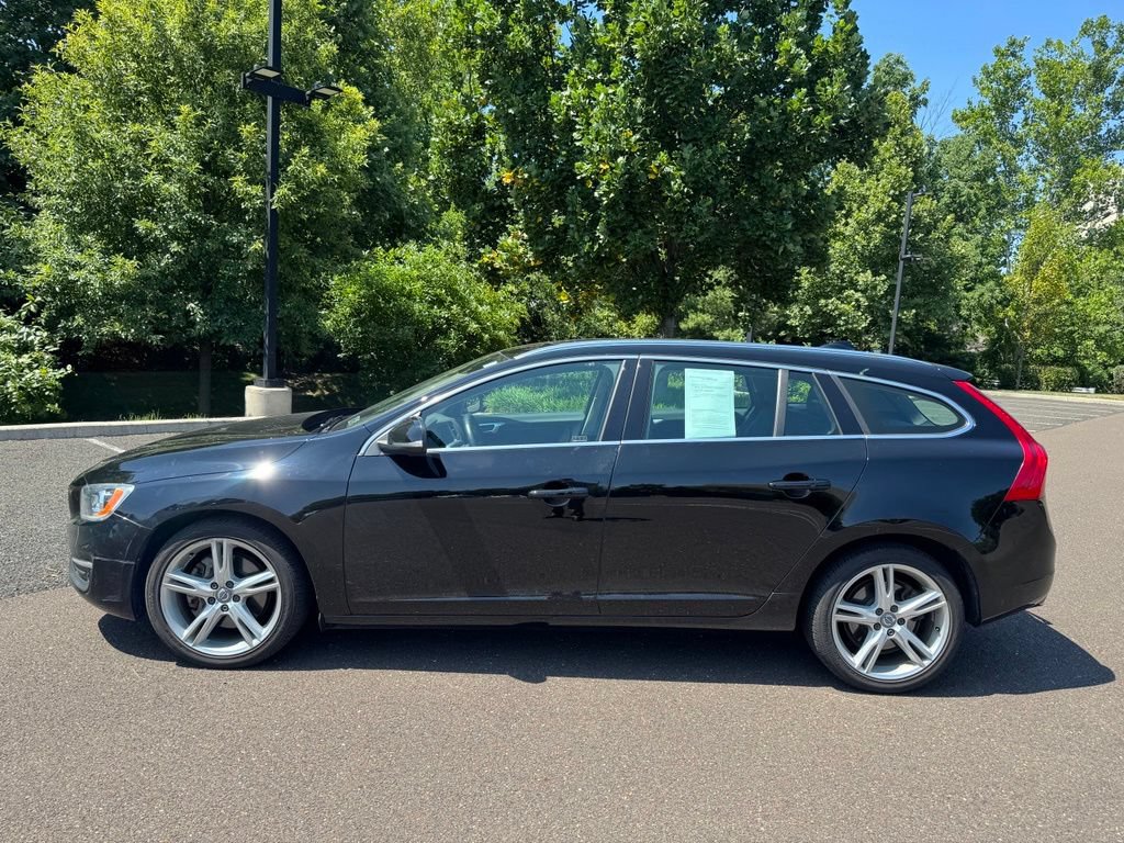 Used 2016 Volvo V60 T5 Premier AWD/4WD image 2