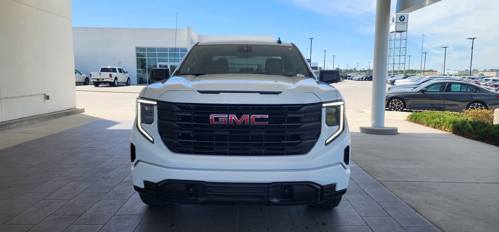Used 2023 GMC Sierra 1500 Pro w/ Graphite Edition image 3