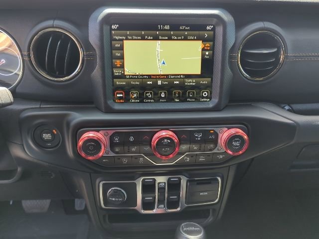 Certified 2021 Jeep Gladiator Overland AWD/4WD image 9
