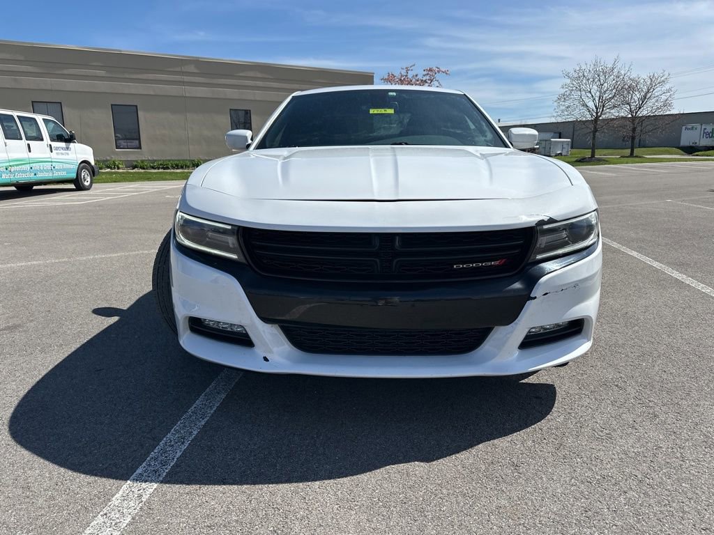 Used 2017 Dodge Charger R/T image 2