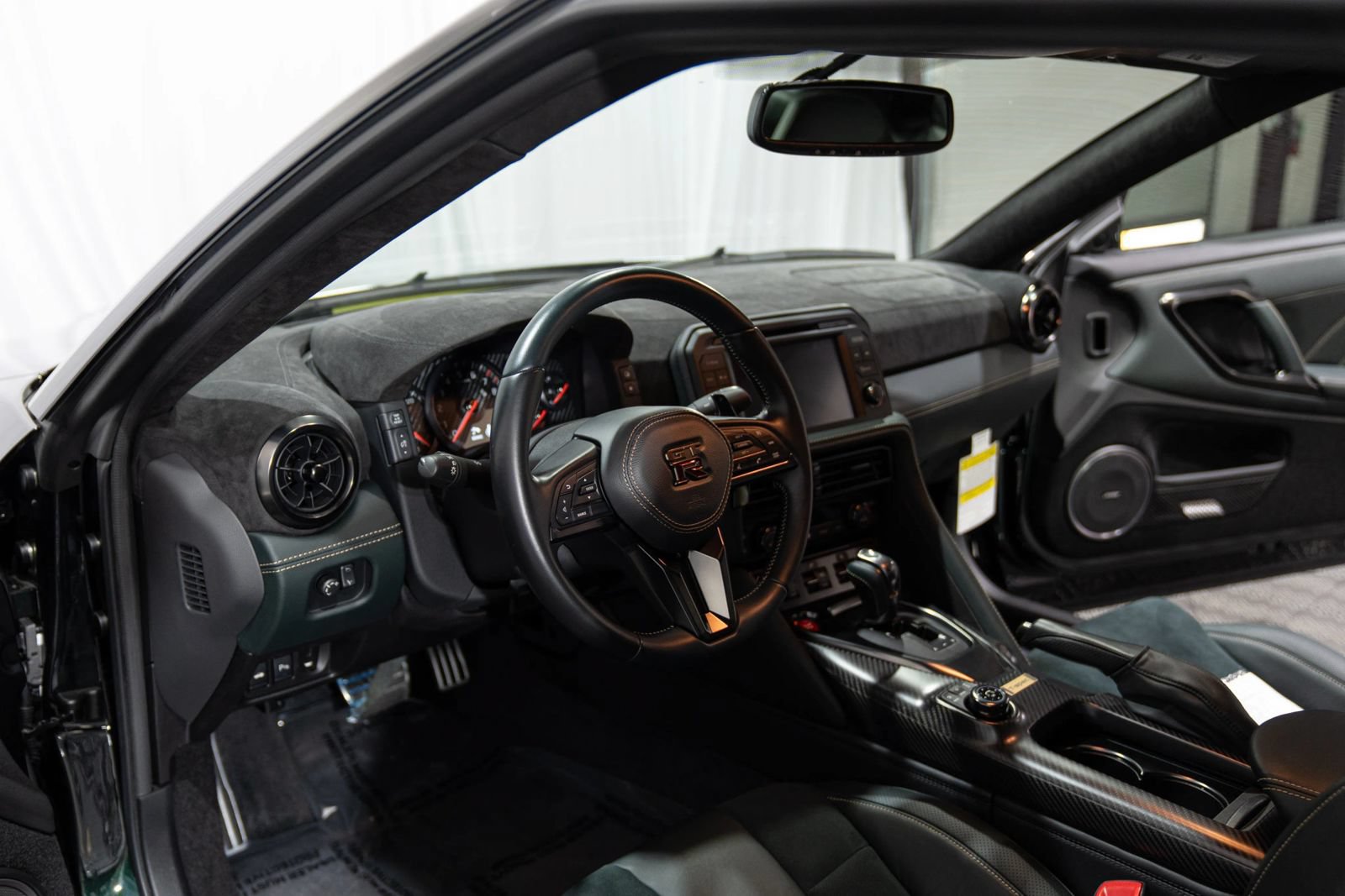 Used 2024 Nissan GT-R w/ T-Spec Takumi Edition AWD/4WD image 13